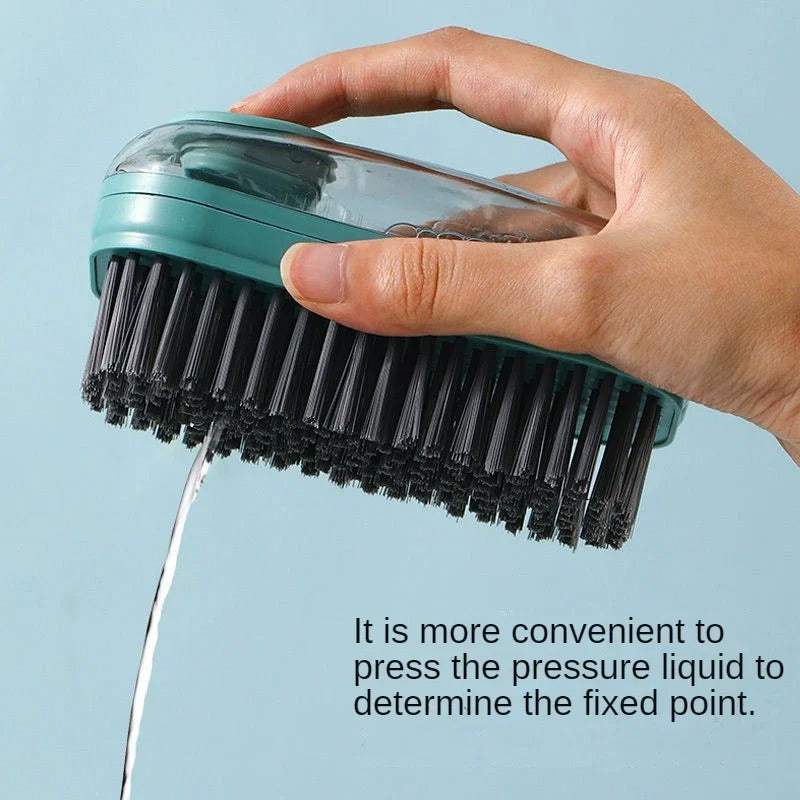 Brosse nettoyage avec distributeur de savon