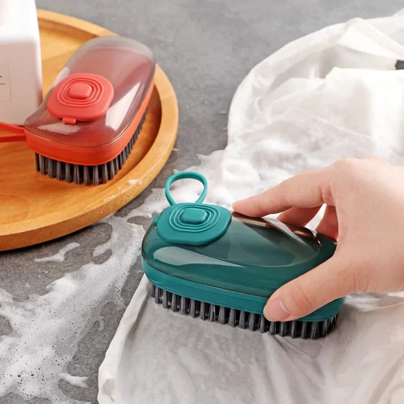 Brosse nettoyage avec distributeur de savon