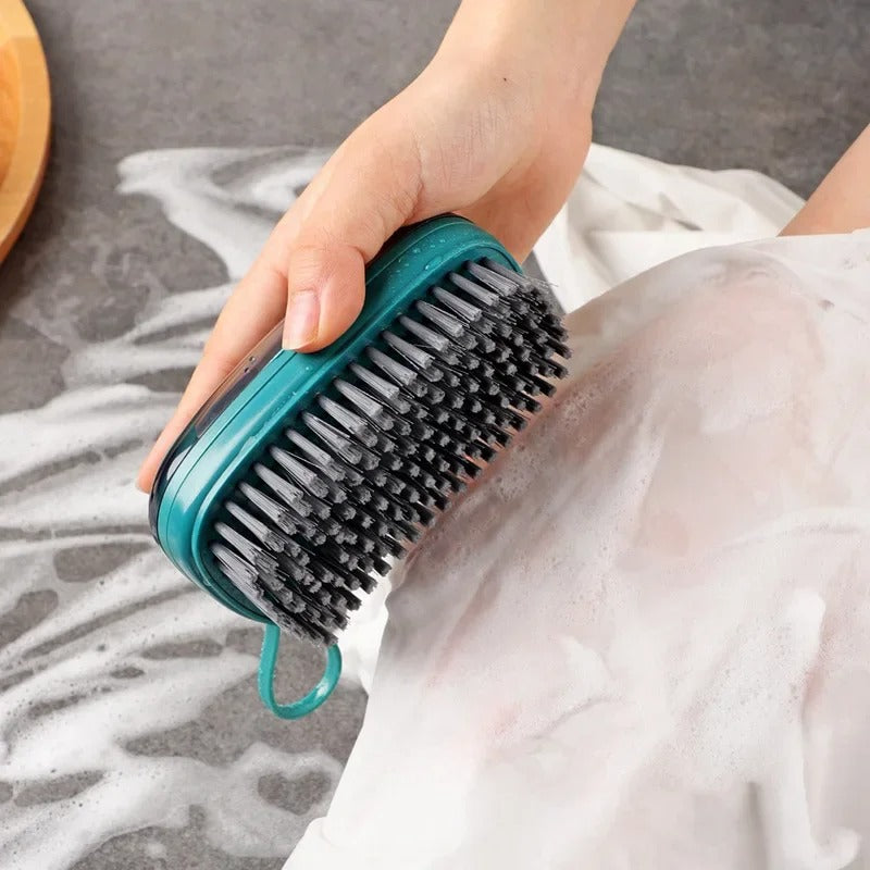 Brosse nettoyage avec distributeur de savon